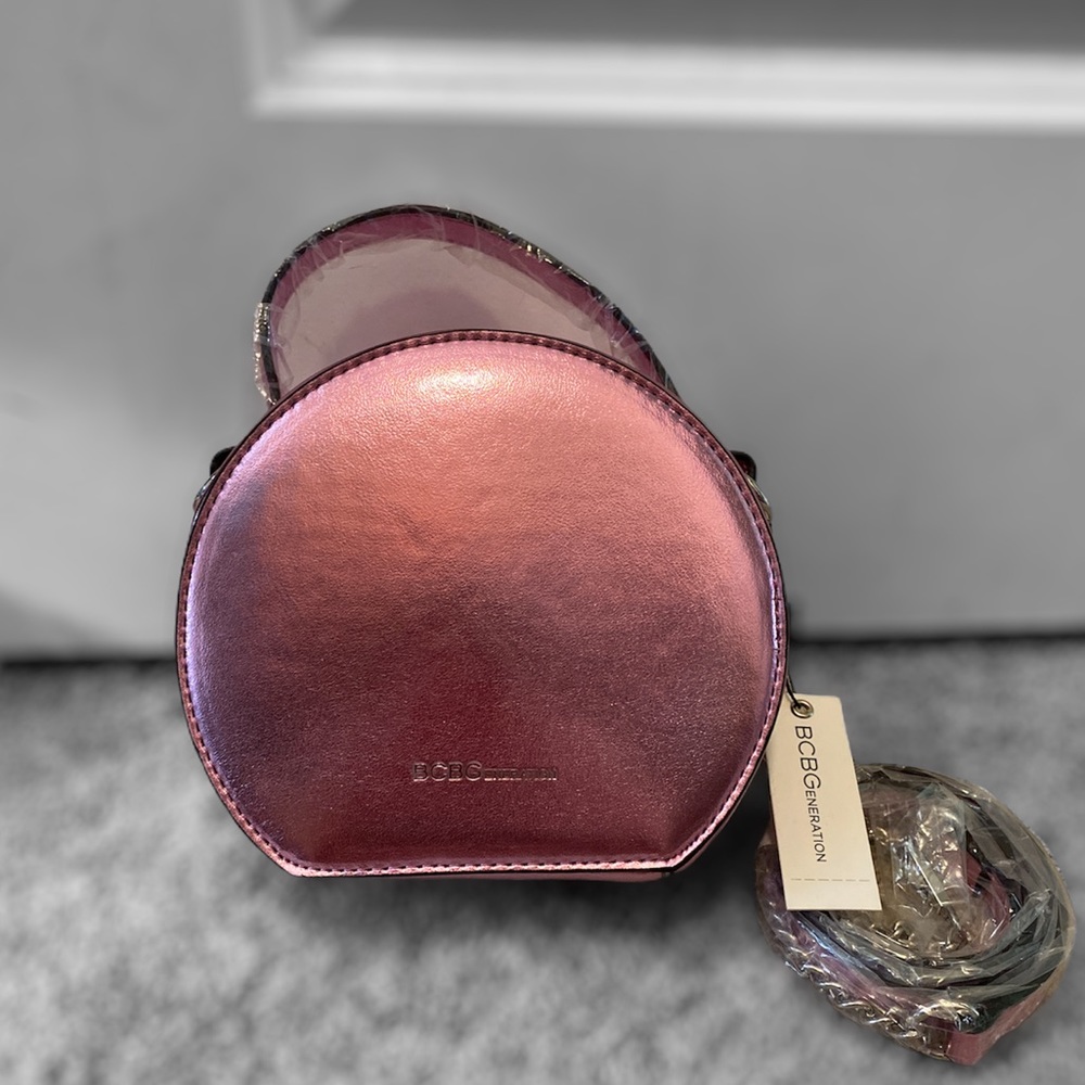 🆕🌟BNWT BCBGeneration Metallic Pink Circular Bag